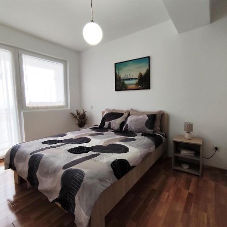 Charming & Spacious 2 Bedroom Apartment With A Gorgeous 8Th-Floor View Ohrida Exterior foto