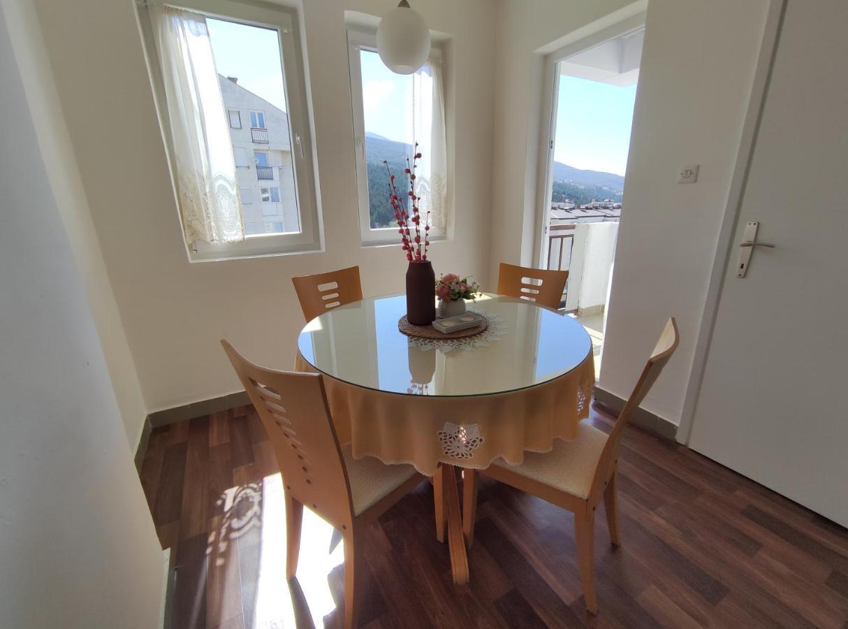 Charming & Spacious 2 Bedroom Apartment With A Gorgeous 8Th-Floor View Ohrida Exterior foto